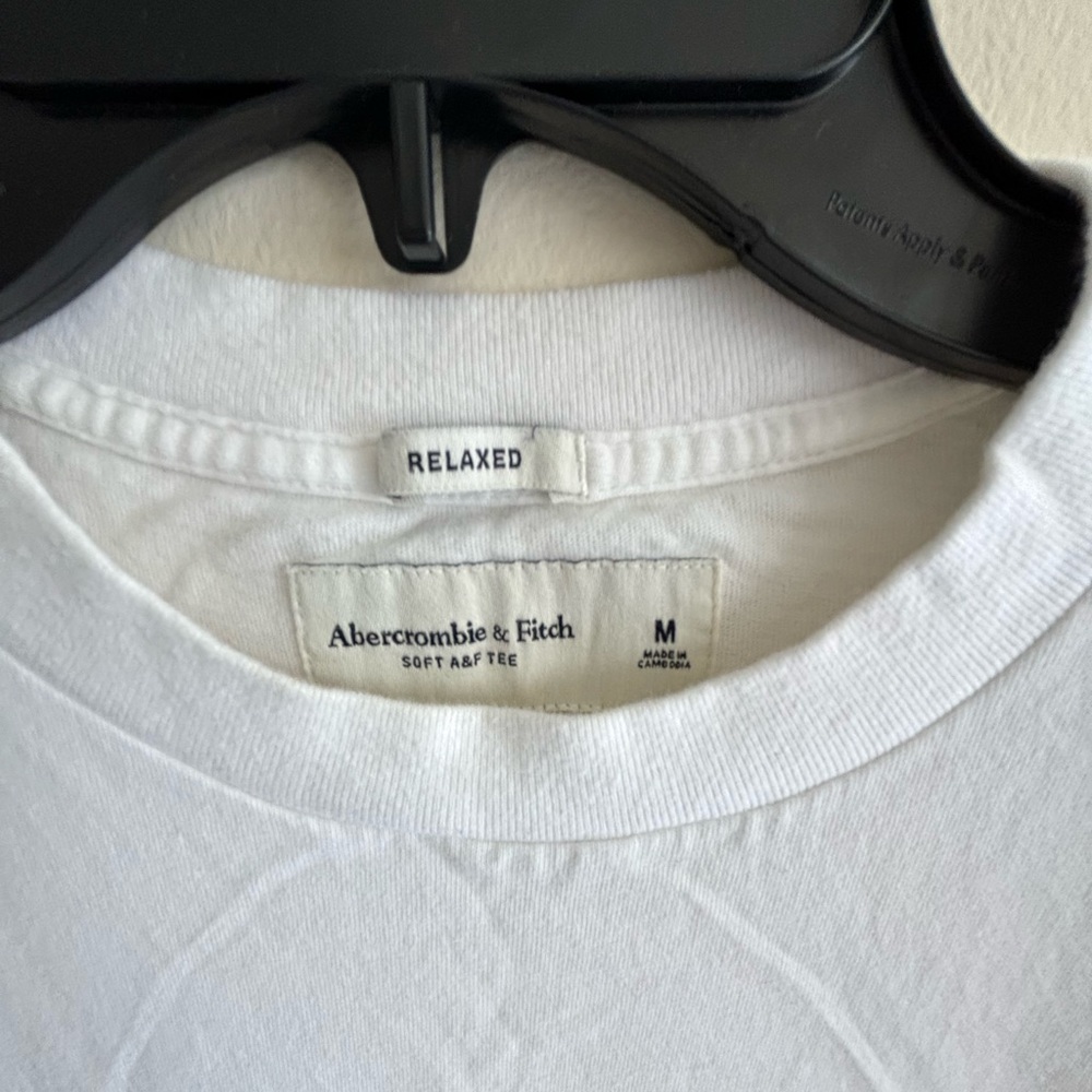 Abercrombie shirt for men bundle of two Size M white & burgundy - Picture 8 of 9